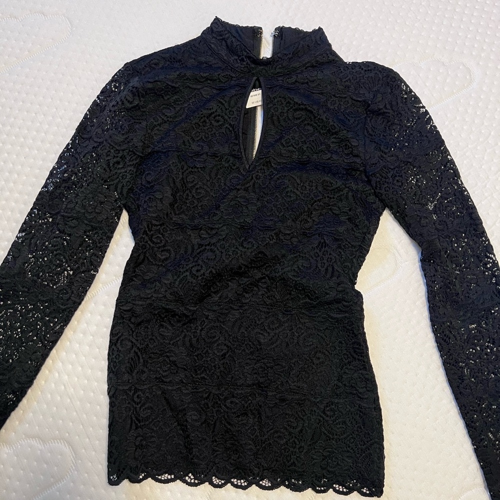 Elegant Black Lace Long Sleeve Top